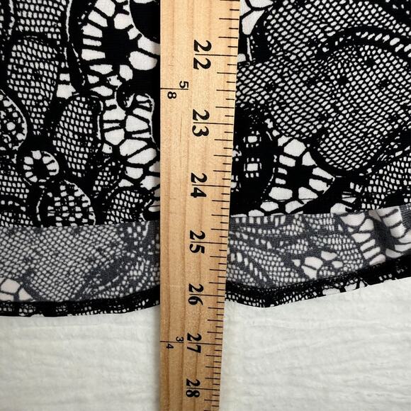 Worthington Woman Top White Black Lace Sleeveless Hi-Lo Petites XL Whimsigoth - Picture 6 of 6